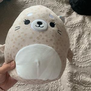 Squishmallow Lilou the seal 8”